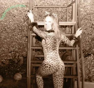 Alessandra Ambrosio / aleambrosio / alelovesanja / alessandraambrosio nude photo #4215