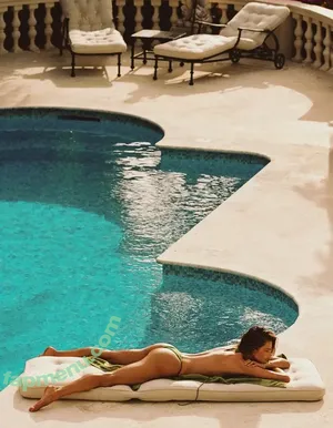 Alessandra Ambrosio / aleambrosio / alelovesanja / alessandraambrosio nude photo #4275