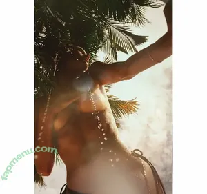 Alessandra Ambrosio / aleambrosio / alelovesanja / alessandraambrosio nude photo #4285