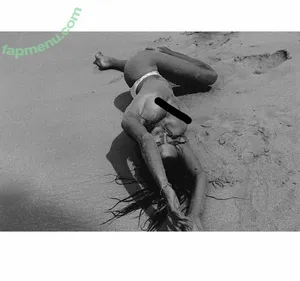 Alessandra Ambrosio / aleambrosio / alelovesanja / alessandraambrosio nude photo #4291