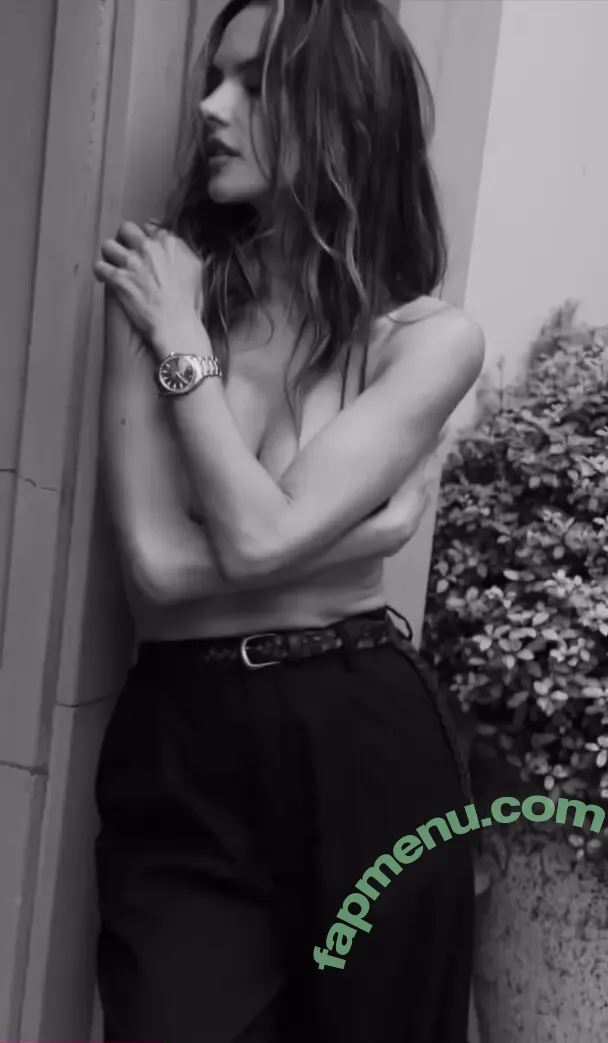 Alessandra Ambrosio nude photo #4247 (aleambrosio / alelovesanja / alessandraambrosio)