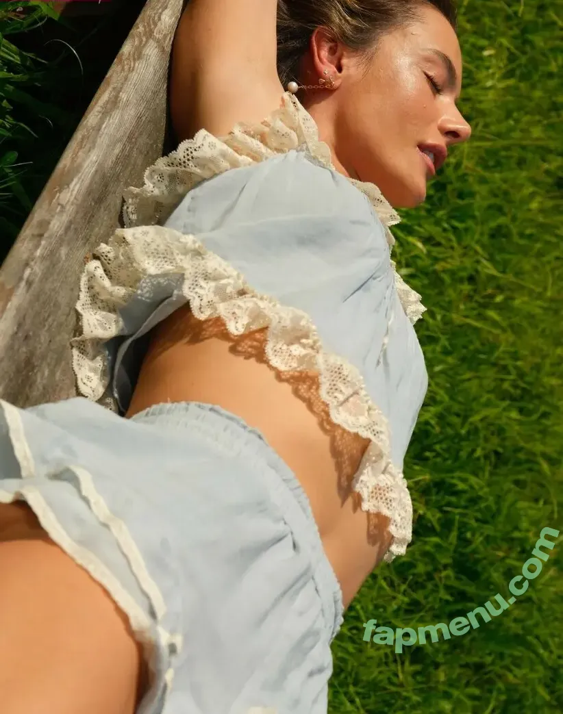 Alessandra Ambrosio nude photo #4272 (aleambrosio / alelovesanja / alessandraambrosio)