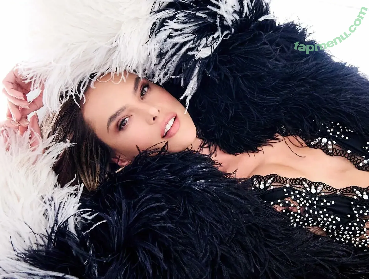 Alessandra Ambrosio nude photo #4311 (Alessandra / aleambrosio / alelovesanja / alessandraambrosio)