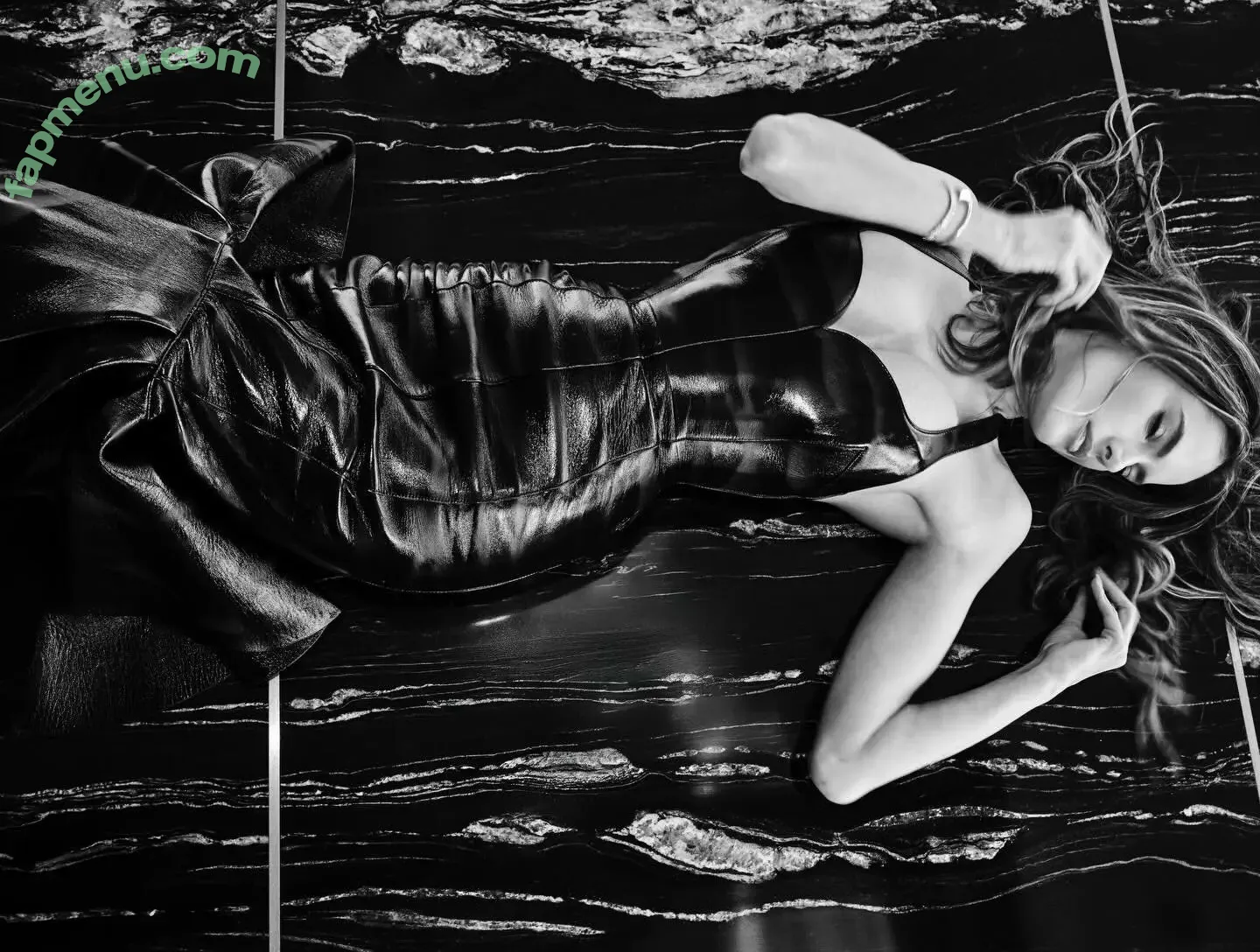 Alessandra Ambrosio nude photo #4312 (Alessandra / aleambrosio / alelovesanja / alessandraambrosio)