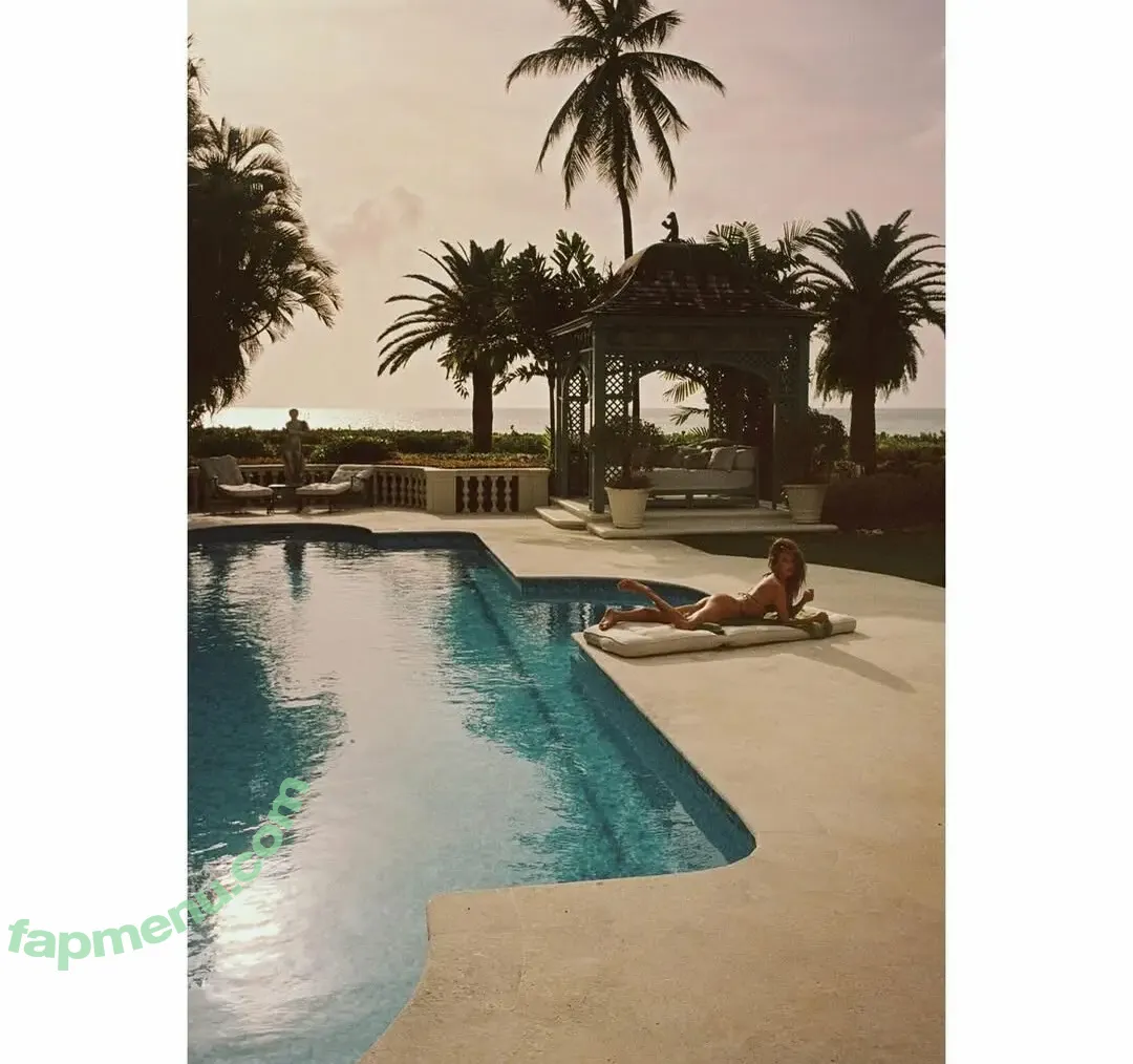 Alessandra Ambrosio nude photo #4347 (Alessandra / aleambrosio / alelovesanja / alessandraambrosio)