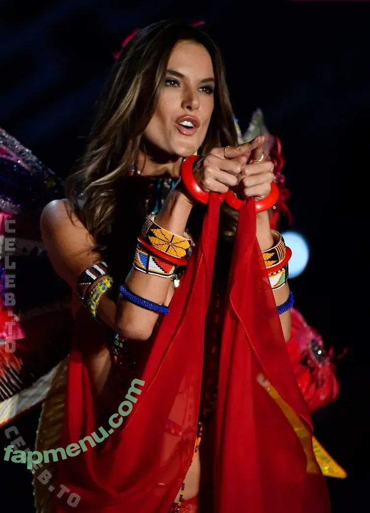 Alessandra Ambrosio nude photo #4369 (Alessandra / aleambrosio / alelovesanja / alessandraambrosio)