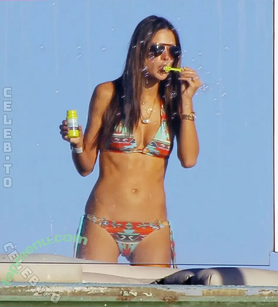 Alessandra Ambrosio nude photo #4393 (Alessandra / aleambrosio / alelovesanja / alessandraambrosio)