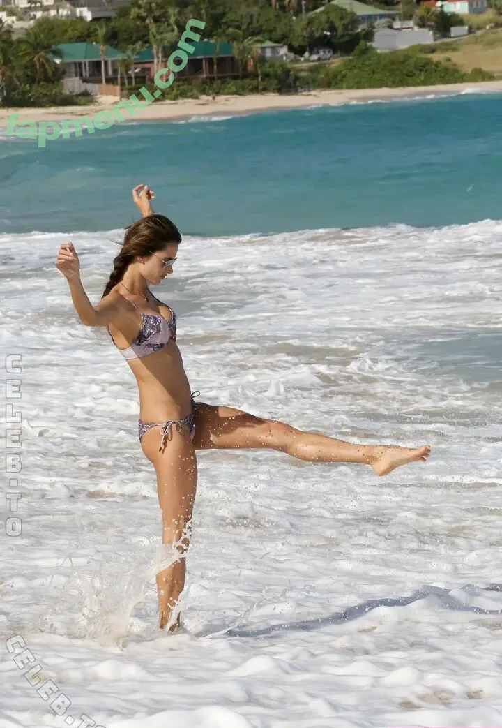 Alessandra Ambrosio nude photo #4590 (Alessandra / aleambrosio / alelovesanja / alessandraambrosio)