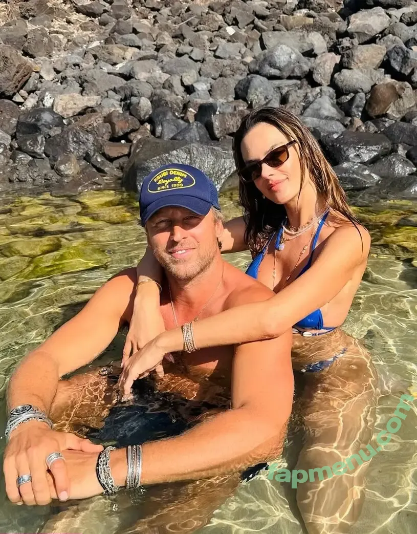 Alessandra Ambrosio nude photo #4657 (Alessandra / aleambrosio / alelovesanja / alessandraambrosio)