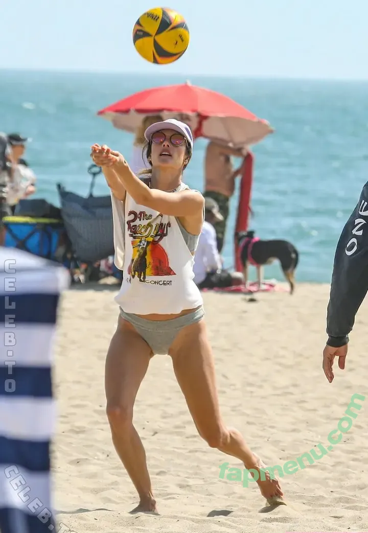 Alessandra Ambrosio nude photo #4712 (Alessandra / aleambrosio / alelovesanja / alessandraambrosio)