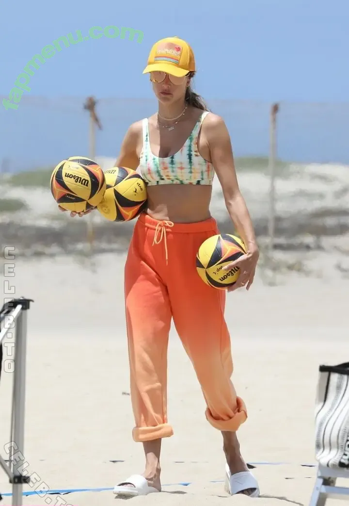 Alessandra Ambrosio nude photo #4762 (Alessandra / aleambrosio / alelovesanja / alessandraambrosio)