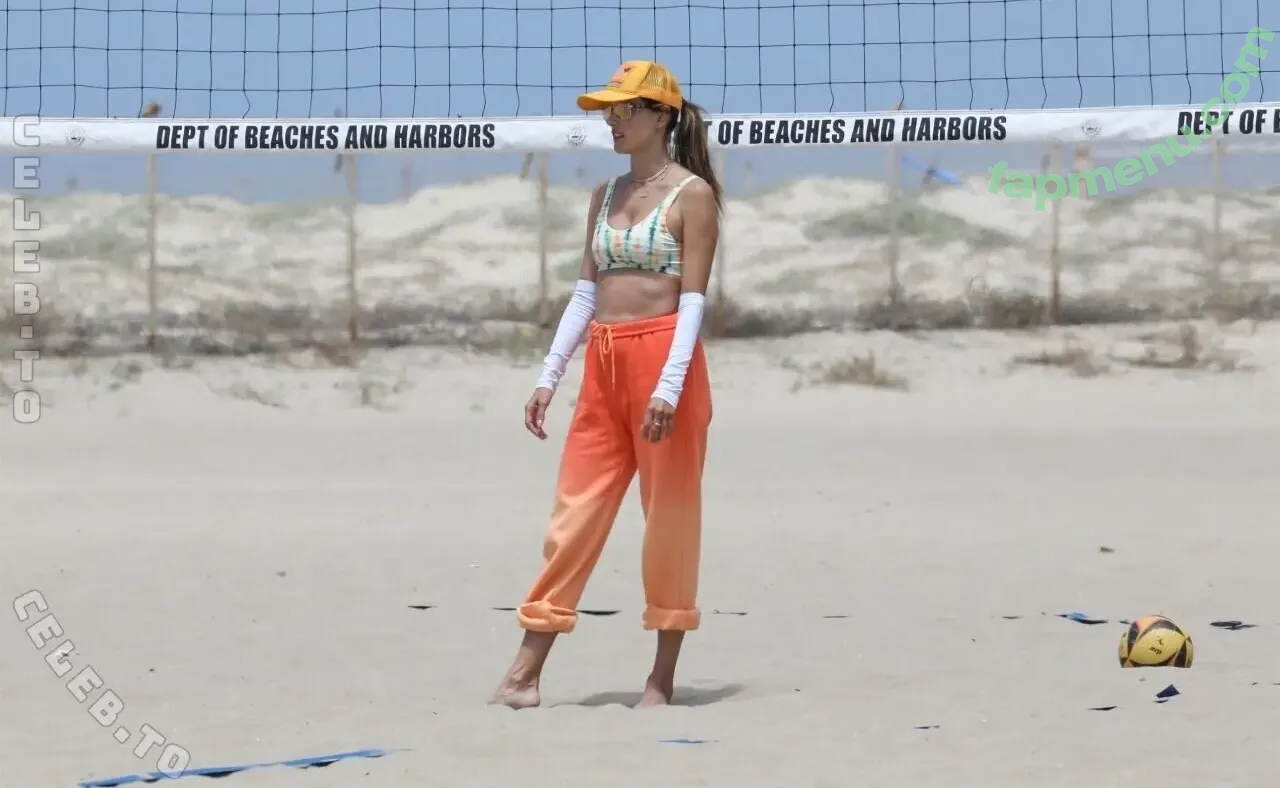 Alessandra Ambrosio nude photo #4765 (Alessandra / aleambrosio / alelovesanja / alessandraambrosio)