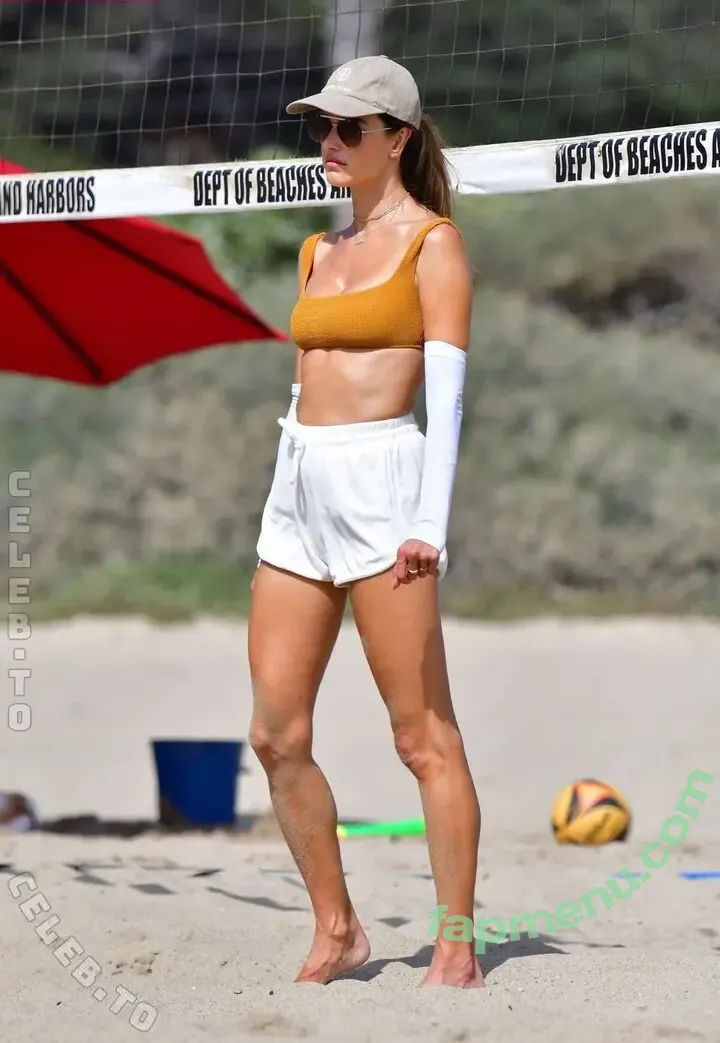 Alessandra Ambrosio nude photo #4818 (Alessandra / aleambrosio / alelovesanja / alessandraambrosio)