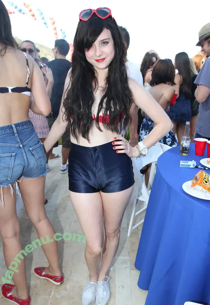 Alessandra Torresani nude photo #0272 (Caprica / alessandratorresani / altorresani)