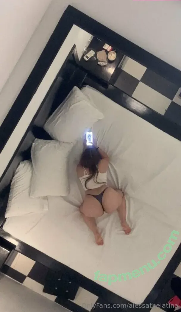 alessathelatina nude photo #0008 (alessathelatina)