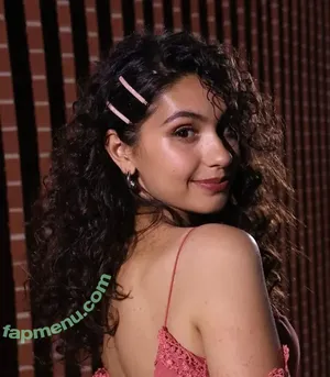 Alessia Cara / 697145310 / alessiacara / alessiasmusic nude photo #0032