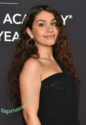 Alessia Cara / 697145310 / alessiacara / alessiasmusic nude photo #0235
