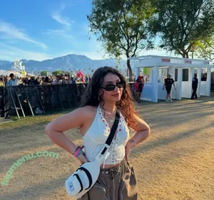 Alessia Cara / 697145310 / alessiacara / alessiasmusic nude photo #0236