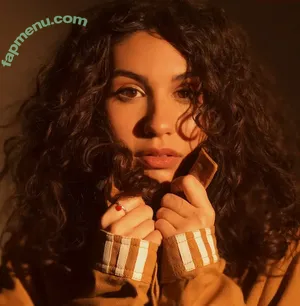 Alessia Cara / 697145310 / alessiacara / alessiasmusic nude photo #0237