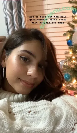 Alessia Cara / 697145310 / alessiacara / alessiasmusic nude photo #0238