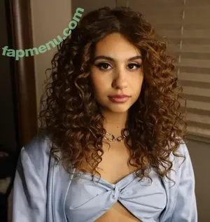Alessia Cara / 697145310 / alessiacara / alessiasmusic nude photo #0239