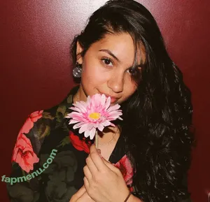Alessia Cara / 697145310 / alessiacara / alessiasmusic nude photo #0262
