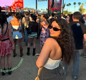 Alessia Cara / 697145310 / alessiacara / alessiasmusic nude photo #0276