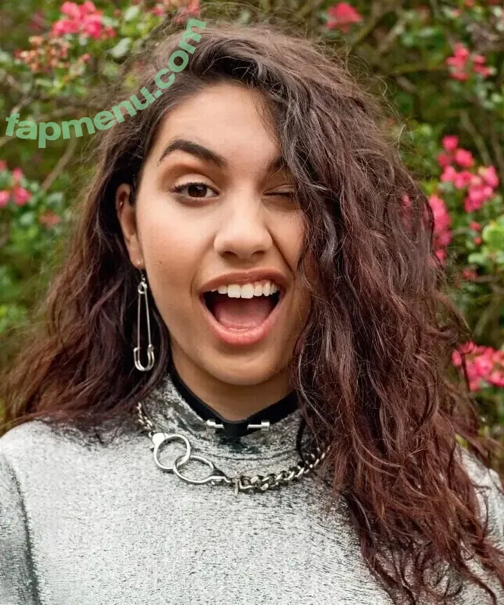 Alessia Cara nude photo #0004 (697145310 / alessiacara / alessiasmusic)