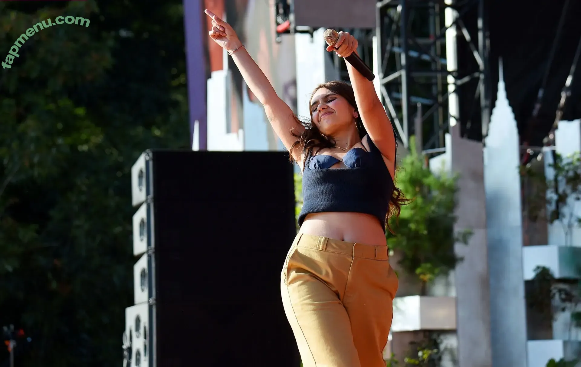 Alessia Cara nude photo #0121 (697145310 / alessiacara / alessiasmusic)