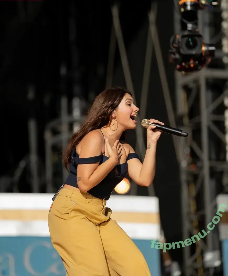 Alessia Cara nude photo #0136 (697145310 / alessiacara / alessiasmusic)