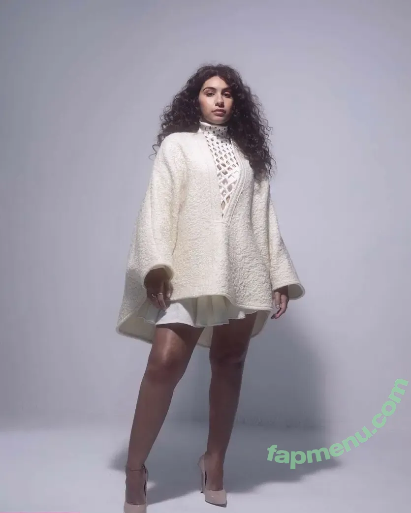 Alessia Cara nude photo #0209 (697145310 / alessiacara / alessiasmusic)