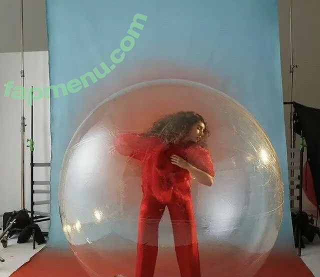 Alessia Cara nude photo #0241 (697145310 / alessiacara / alessiasmusic)