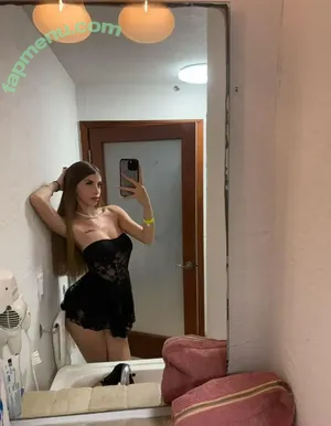 alessia2003 / Alessiiah nude photo #0008