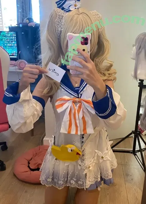 Aleu.rone nude photo #0068 (blownbyrone)