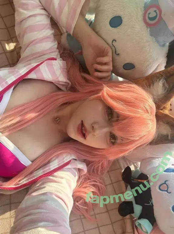 Aleu.rone nude photo #0073 (blownbyrone)