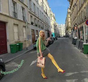 Alex Consani / alexconsani nude photo #0088