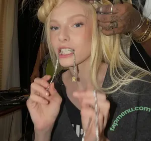 Alex Consani / alexconsani nude photo #0104