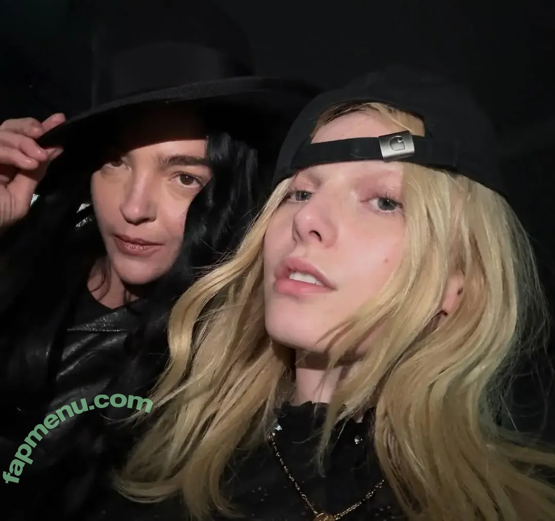 Alex Consani nude photo #0087 (alexconsani)