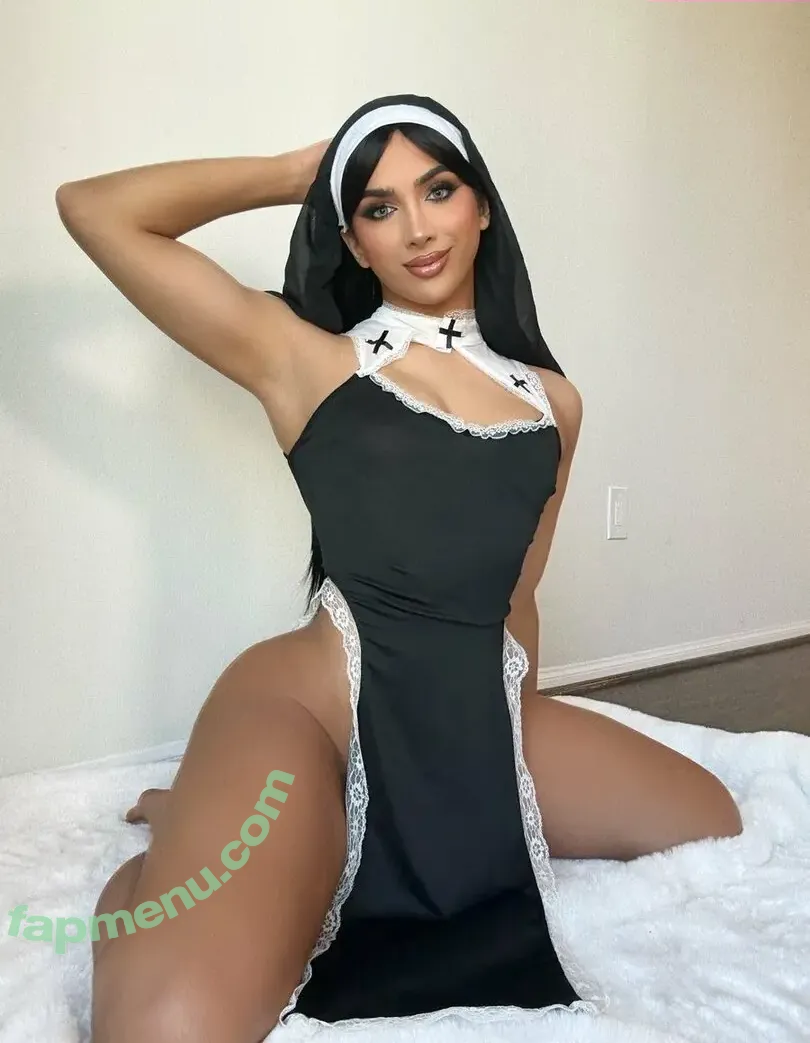Alex Fox nude photo #0111 (Foxy_Alexxx / alexfox_94 / allexandraafox)