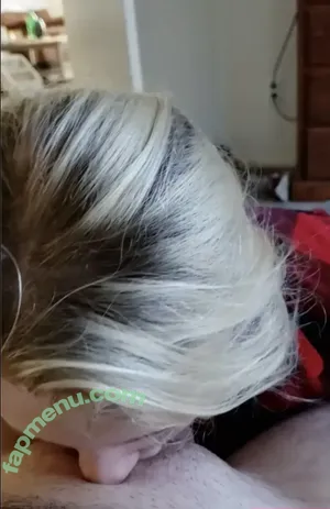 Alex Nicole / gainsbygoose nude photo #0033