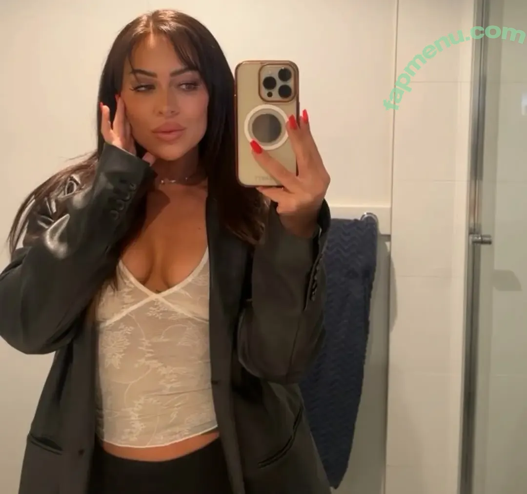 Alex Reade nude photo #0077 (alexxreade)
