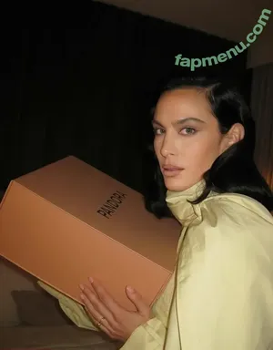 Alexa Chung / alexaachung / alexachung nude photo #0114