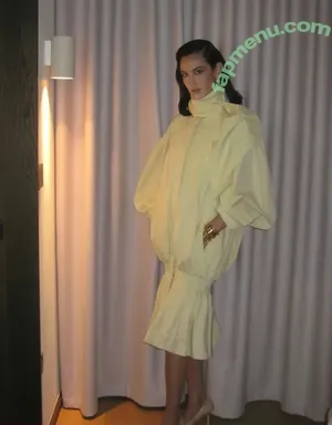 Alexa Chung / alexaachung / alexachung nude photo #0116