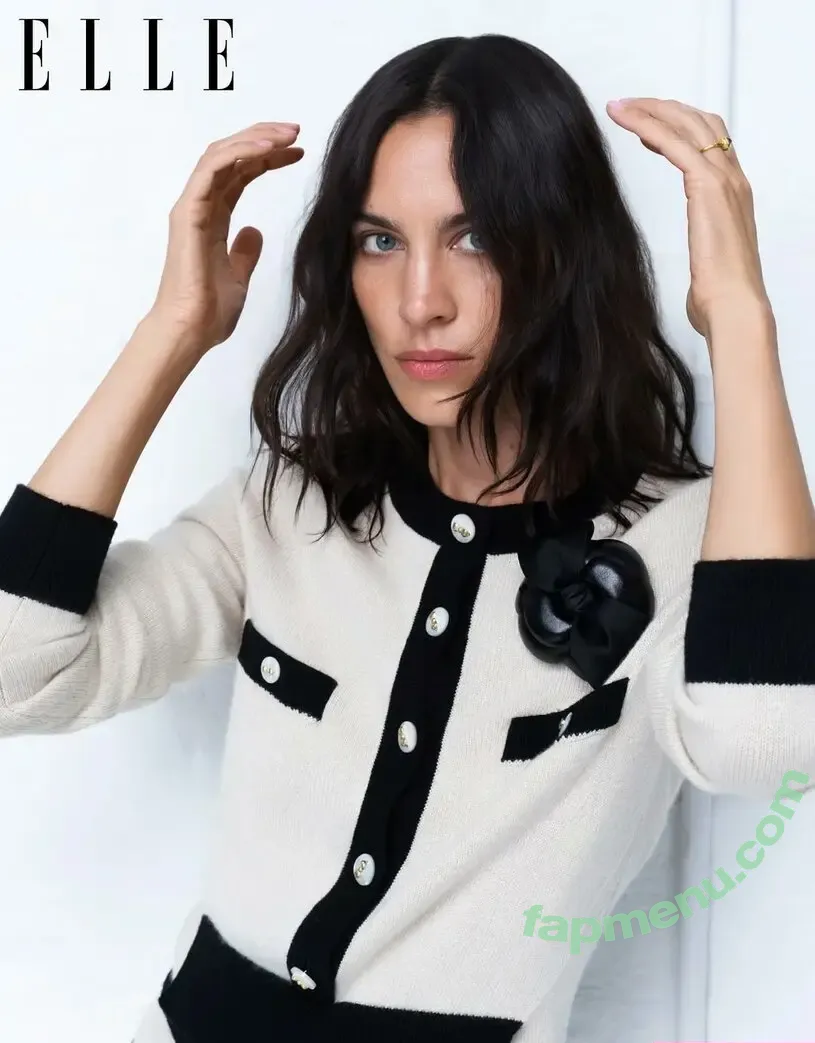 Alexa Chung nude photo #0102 (alexaachung / alexachung)