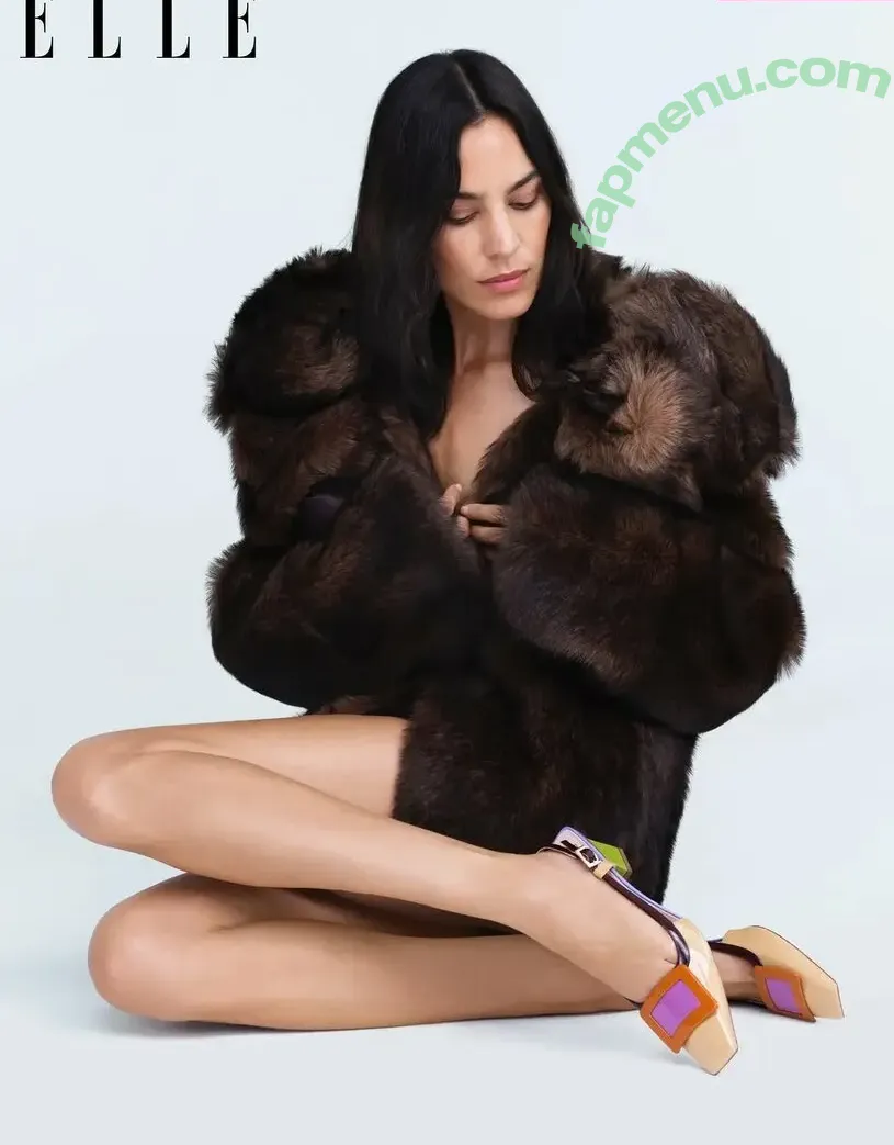 Alexa Chung nude photo #0105 (alexaachung / alexachung)