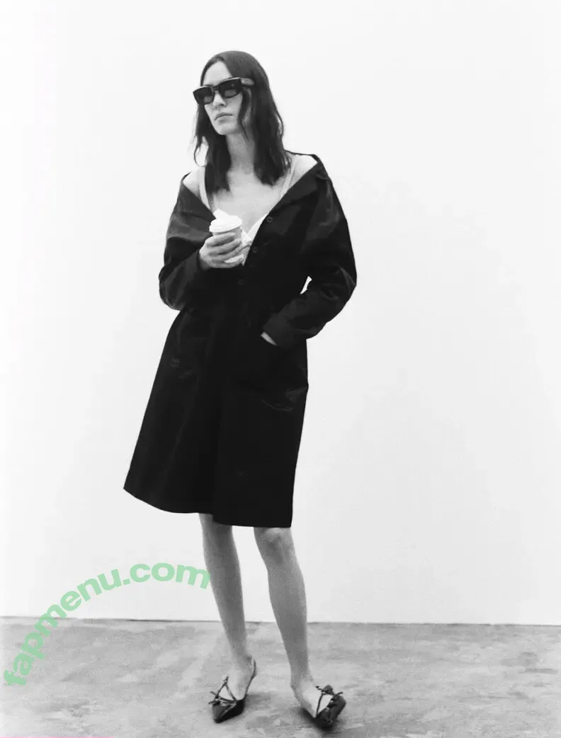 Alexa Chung nude photo #0106 (alexaachung / alexachung)