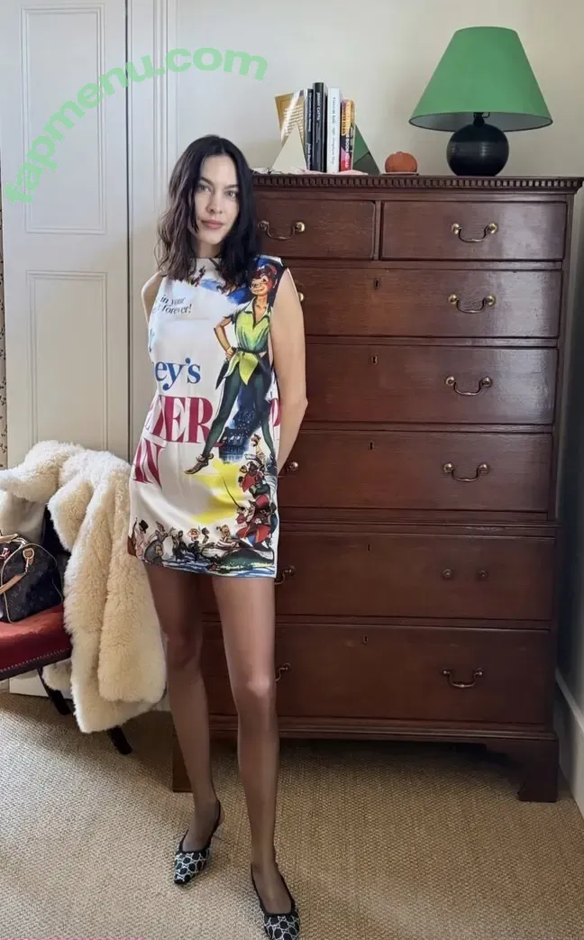 Alexa Chung nude photo #0124 (alexaachung / alexachung)