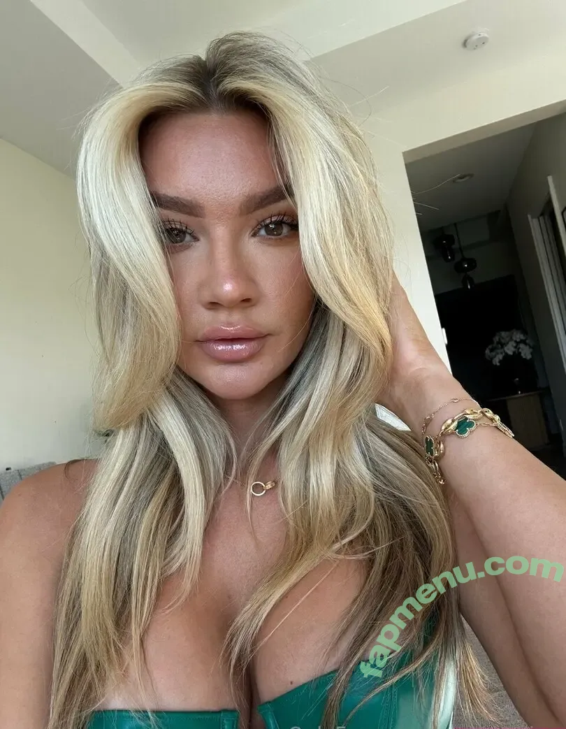 Alexa Collins nude photo #0002 (alexacollins / thealexabbate)