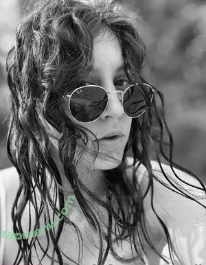 alexa_dream01 / mrsalexalemieux nude photo #0011