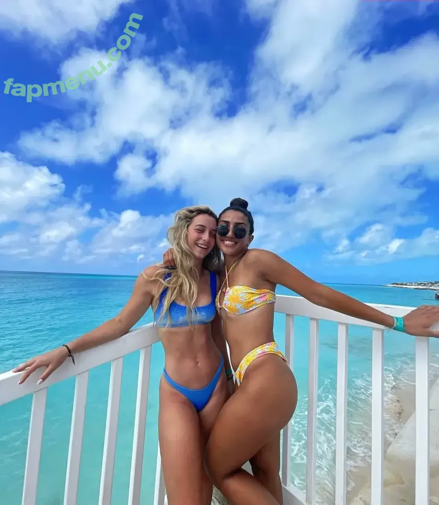 Alexa Goldberg nude photo #0017 (Alexagoldberg / lexicgoldberg)